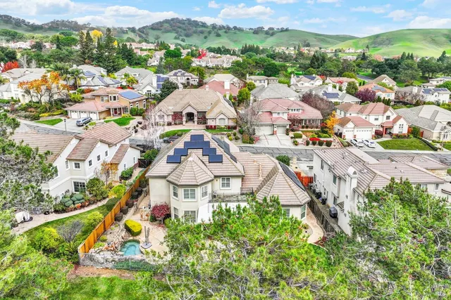 $1,325,000 | 3259 Congressional Circle, Fairfield, CA 94534