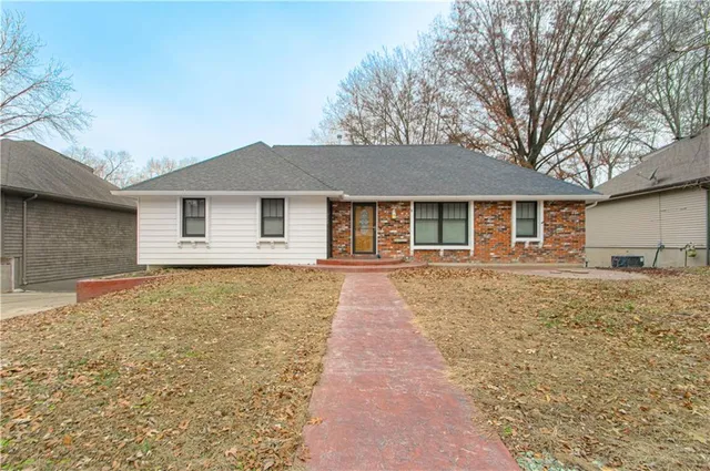 $368,900 | 2600 Magnolia Avenue, Liberty, MO 64068