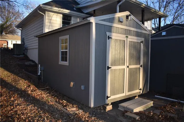 $368,900 | 2600 Magnolia Avenue, Liberty, MO 64068