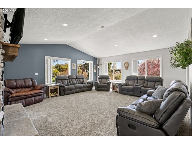 78662 Lloyd Road Hermiston, OR 97838 - Photo 3 of 48