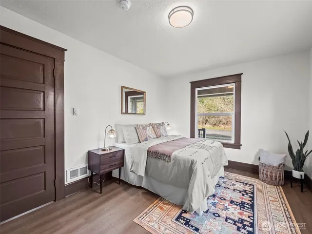 $449,000 | 504 Dupont Avenue, DuPont, WA 98327