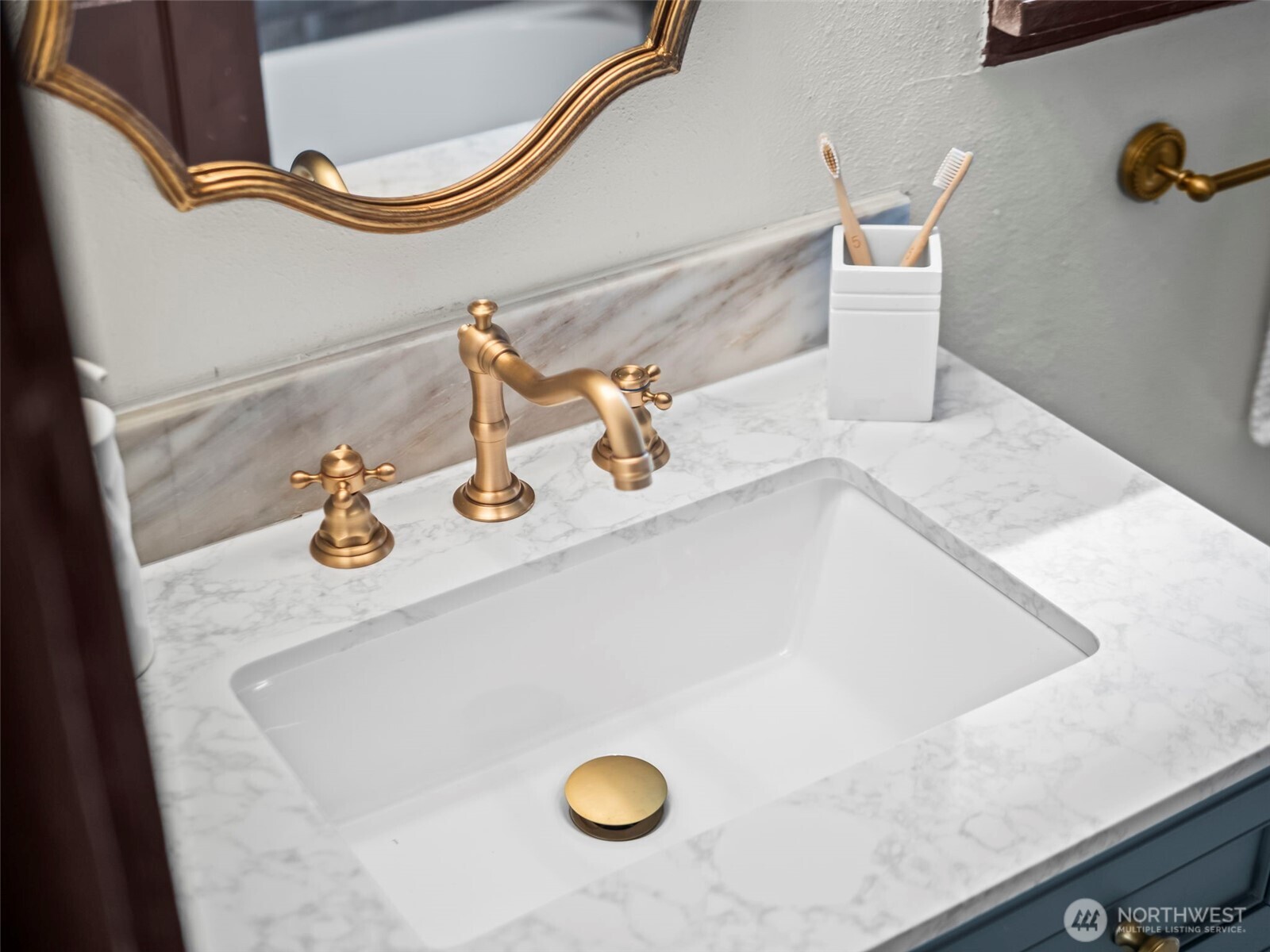 504 Dupont Avenue DuPont, WA 98327 - Photo 20 of 39 a view of bathroom sink