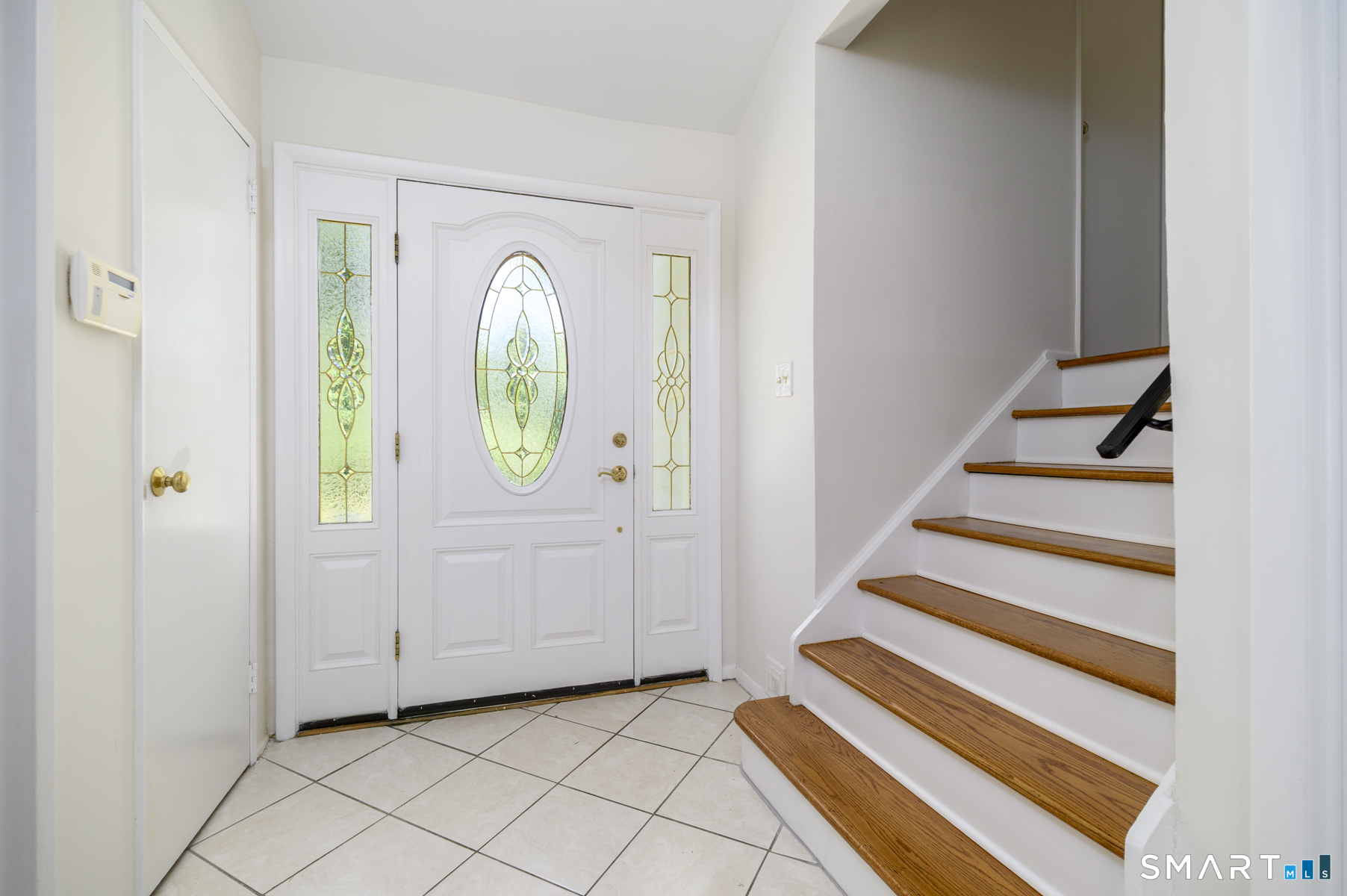 9 Pocono Road Norwalk, CT 06851 - Photo 9 of 40