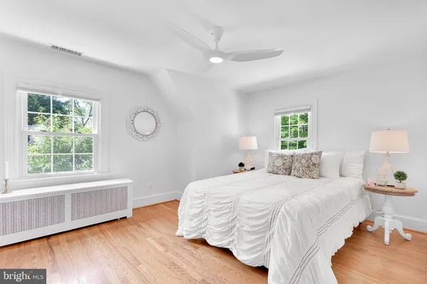 $1,035,000 | 2710 South Joyce Street, Arlington, VA 22202