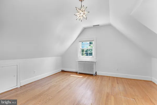 $1,035,000 | 2710 South Joyce Street, Arlington, VA 22202