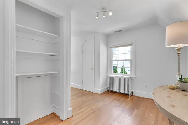 $1,035,000 | 2710 South Joyce Street, Arlington, VA 22202