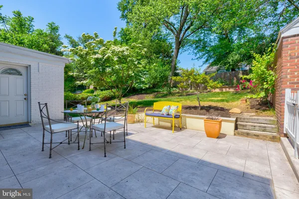 $1,035,000 | 2710 South Joyce Street, Arlington, VA 22202