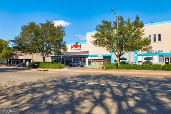 $1,035,000 | 2710 South Joyce Street, Arlington, VA 22202