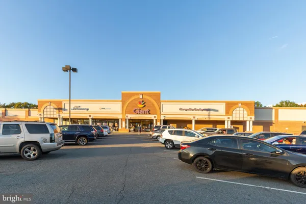 $1,035,000 | 2710 South Joyce Street, Arlington, VA 22202