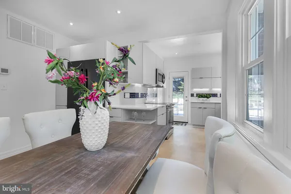 $1,035,000 | 2710 South Joyce Street, Arlington, VA 22202