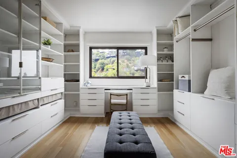 $1,900,000 | 2426 Cazaux Place, Los Angeles, CA 90068