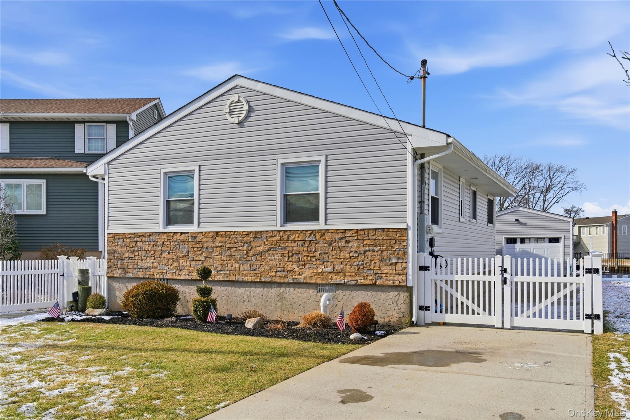 76 Alhambra Road Massapequa, NY 11758 - Photo 2 of 25