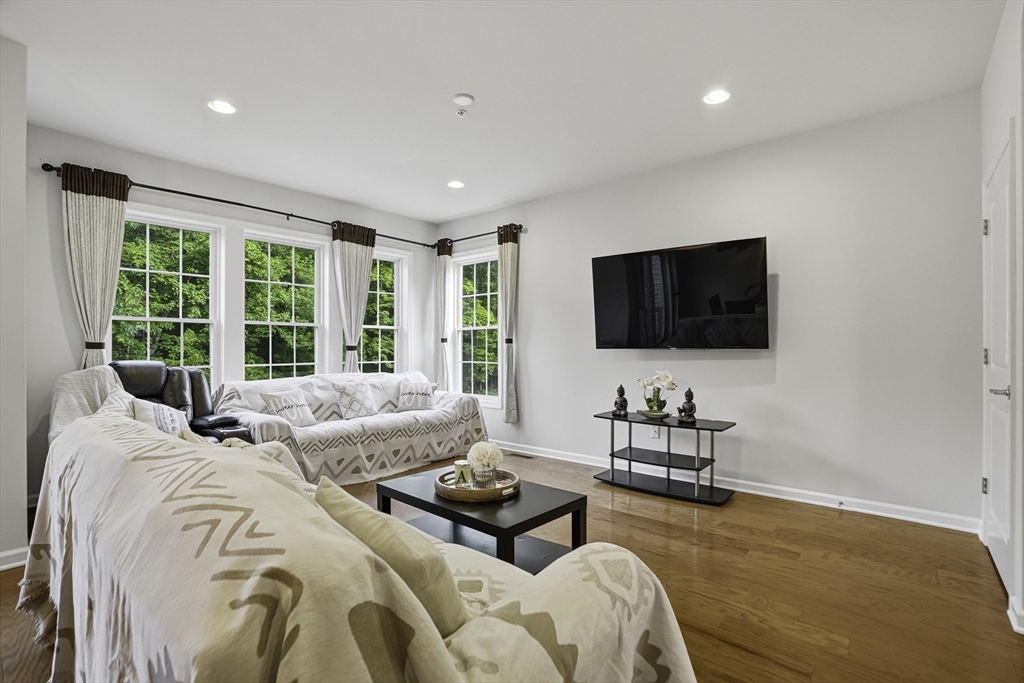 69 Spruce Street, Unit 69 Hopkinton, MA 01748 - Photo 17 of 40