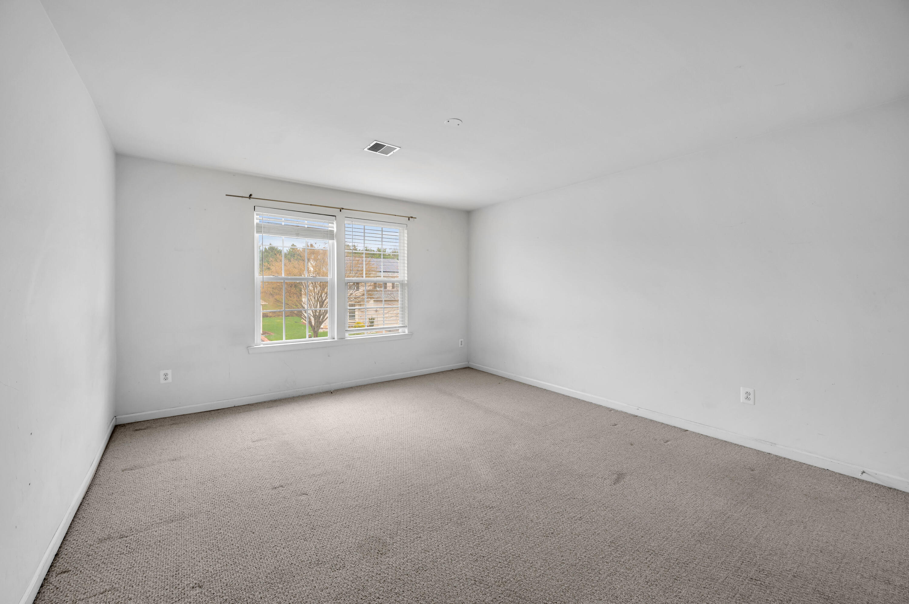 1179 Blair Road Bethlehem, PA 18017 - Photo 22 of 41 an empty room with windows