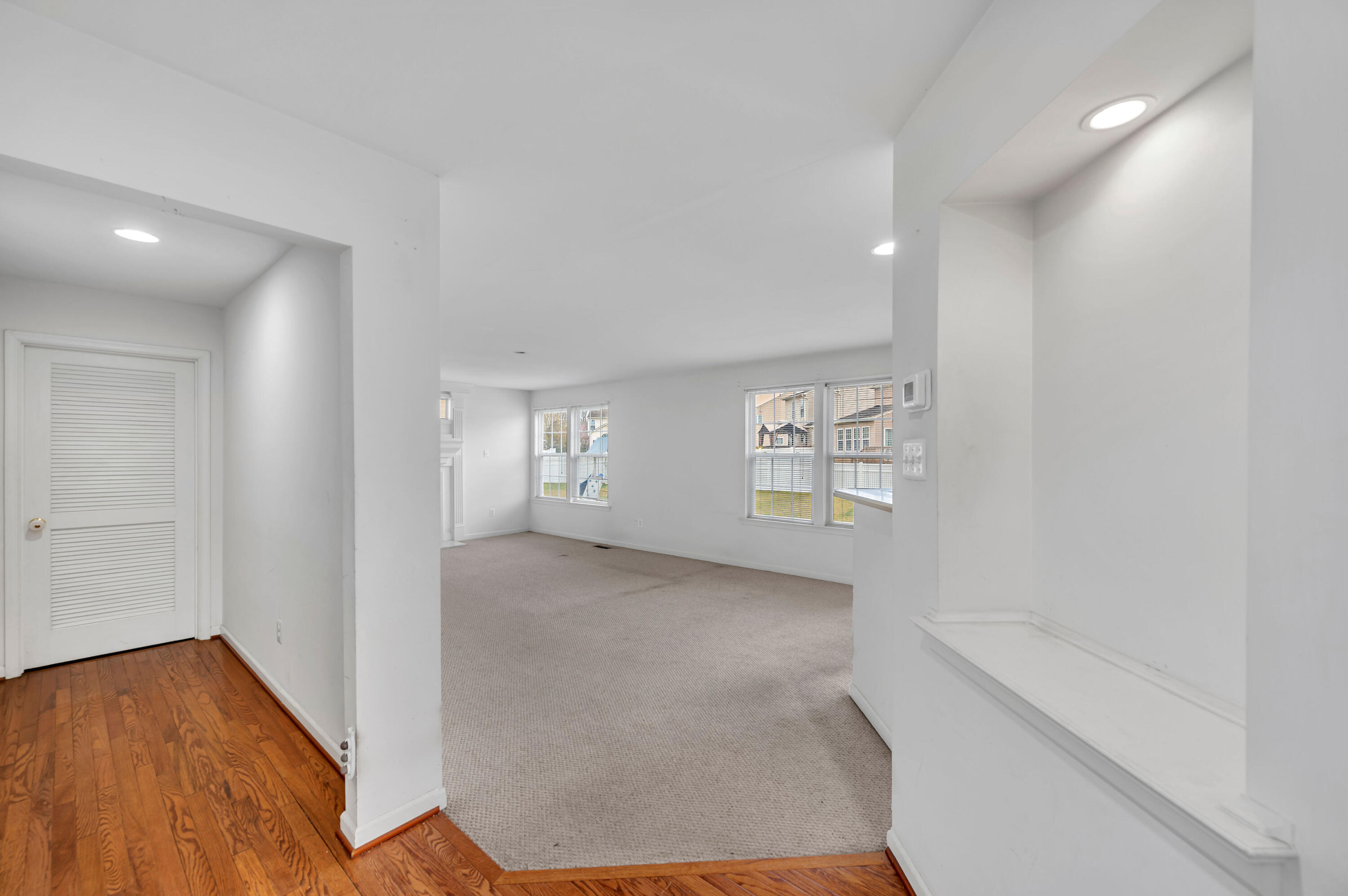 1179 Blair Road Bethlehem, PA 18017 - Photo 10 of 41 a view of livingroom with hardwood