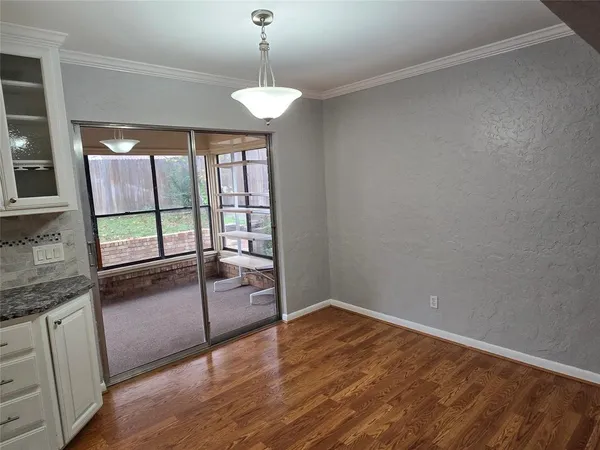 $2,700 | 2822 Oak Forest Drive, Grapevine, TX 76051