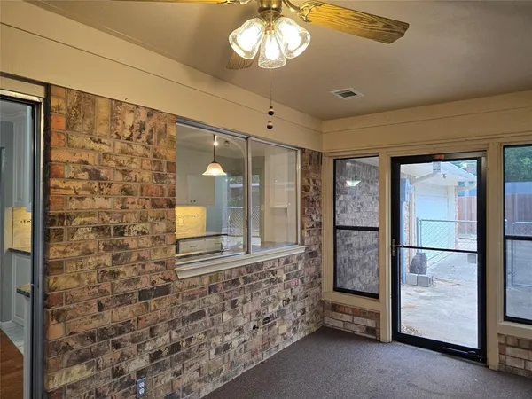 $2,700 | 2822 Oak Forest Drive, Grapevine, TX 76051