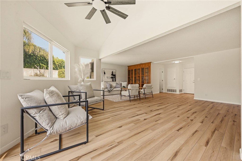 10865 Wystone Avenue Porter Ranch, CA 91326 - Photo 10 of 35