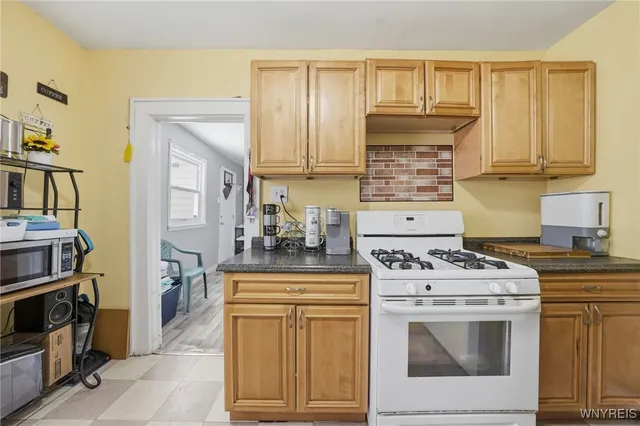 $279,900 | 283 West Tupper Street, Unit N, Buffalo, NY 14201