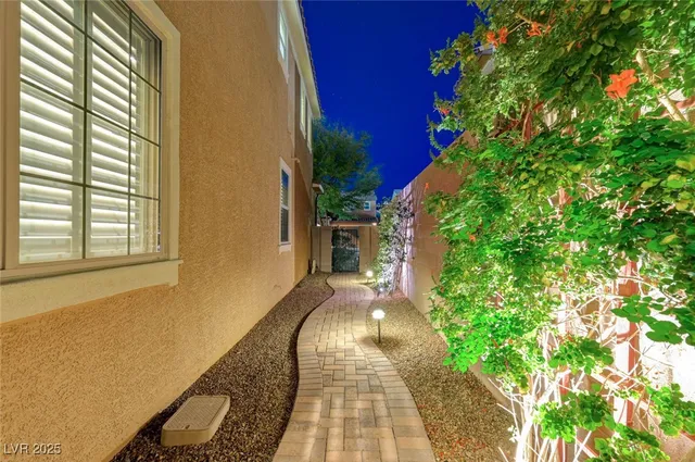 $649,000 | 2557 Sable Ridge Street, Henderson, NV 89044