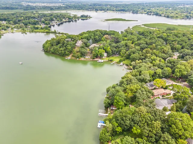 $599,900 | W299S10735 Pickering Drive, Mukwonago, WI 53149