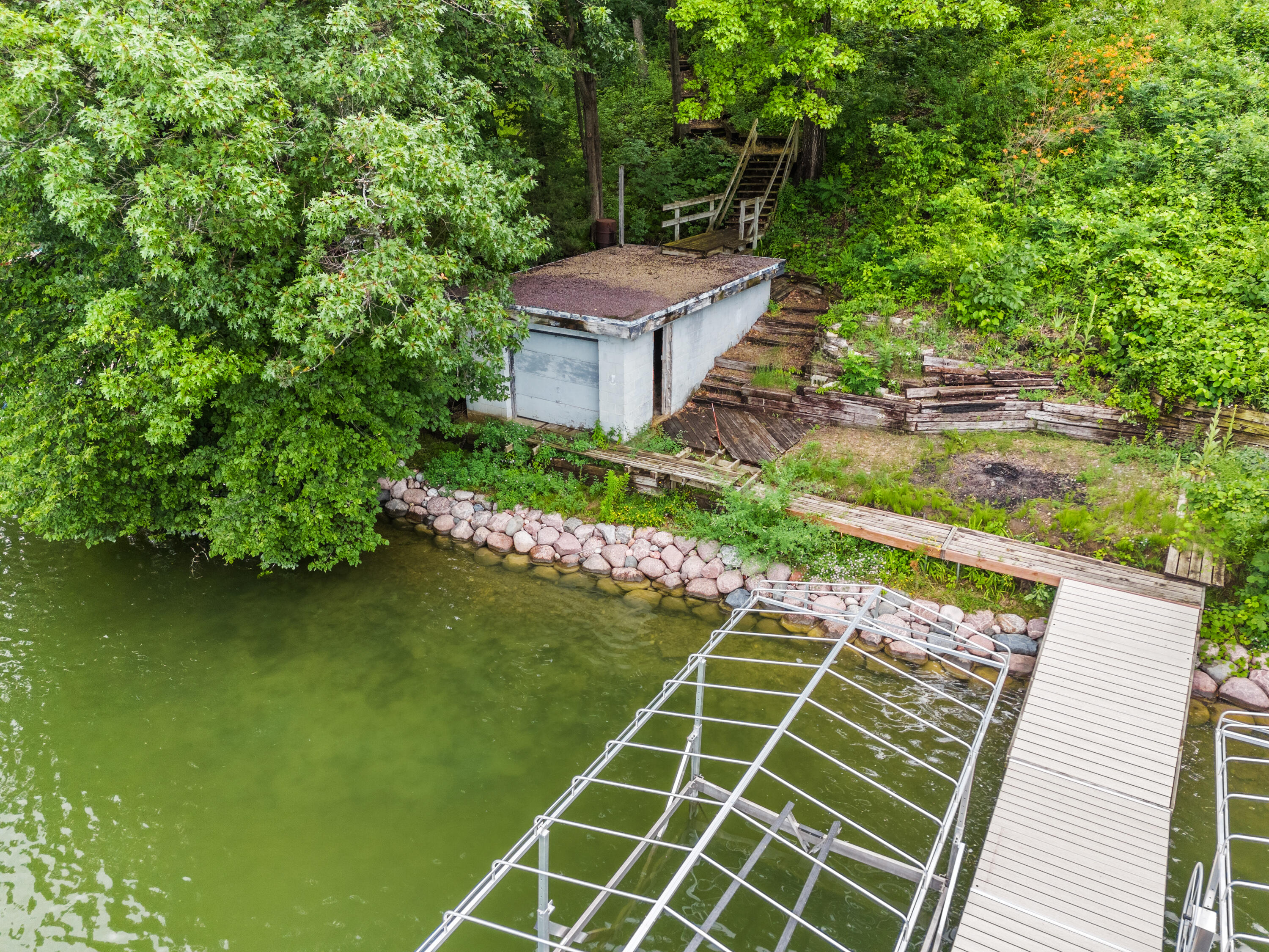 W299S10735 Pickering Drive Mukwonago, WI 53149 - Photo 7 of 20 Grandfathered boat house