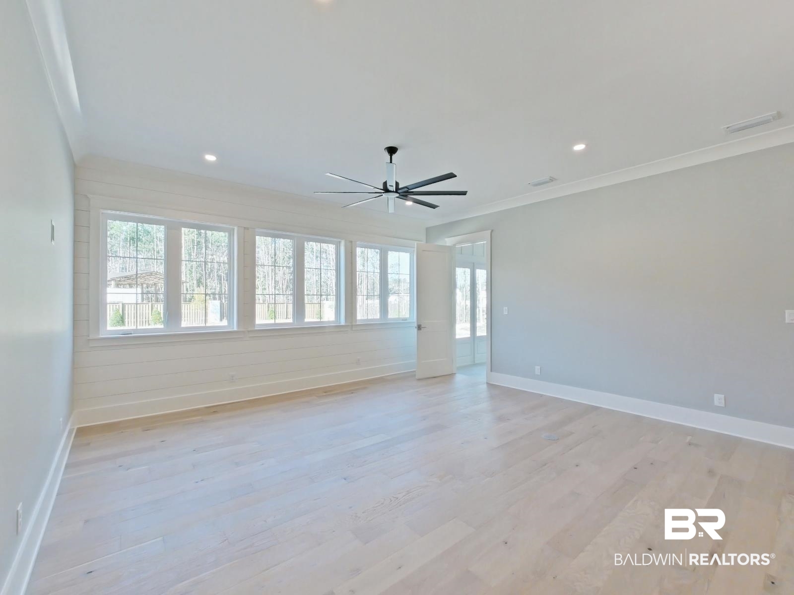 832 Inlet Circle Gulf Shores, AL 36542 - Photo 10 of 36 Living Room
