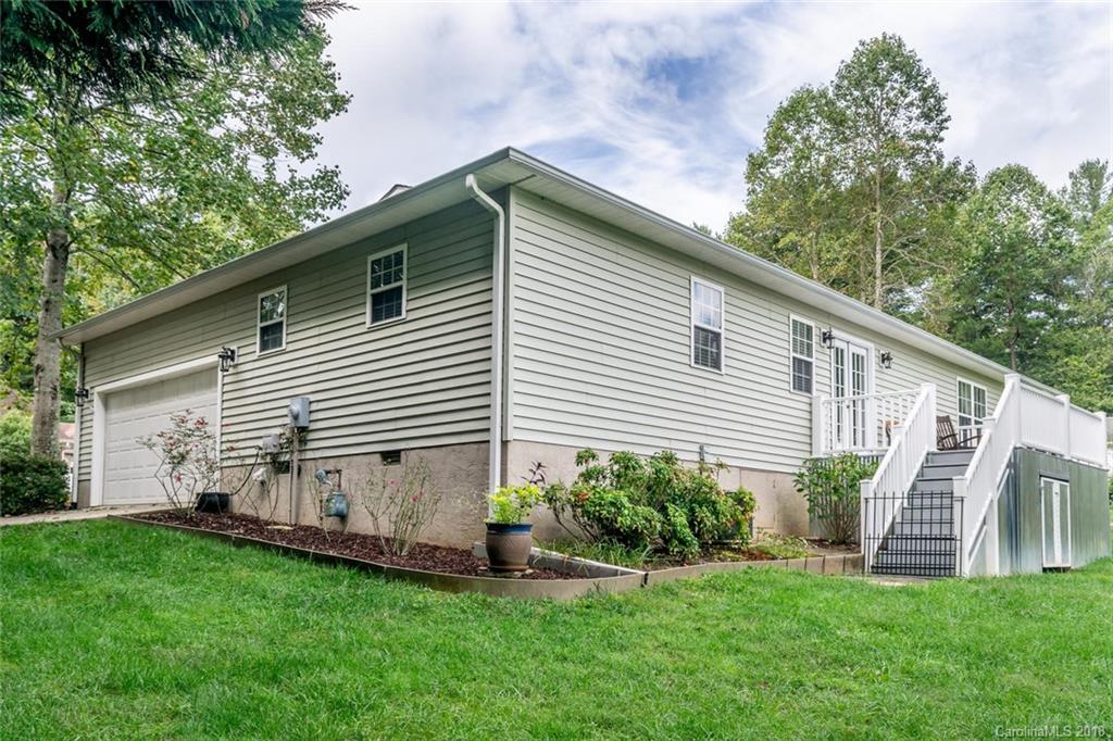 60 Bowman Ridge Road Hendersonville, NC 28739 - Photo 6 of 36