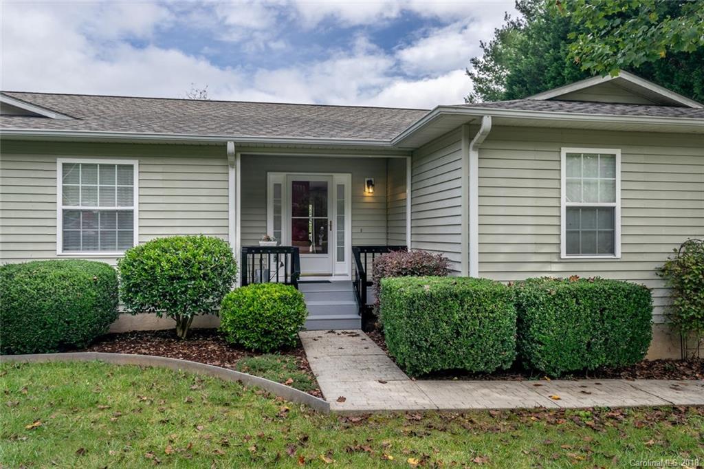 60 Bowman Ridge Road Hendersonville, NC 28739 - Photo 8 of 36