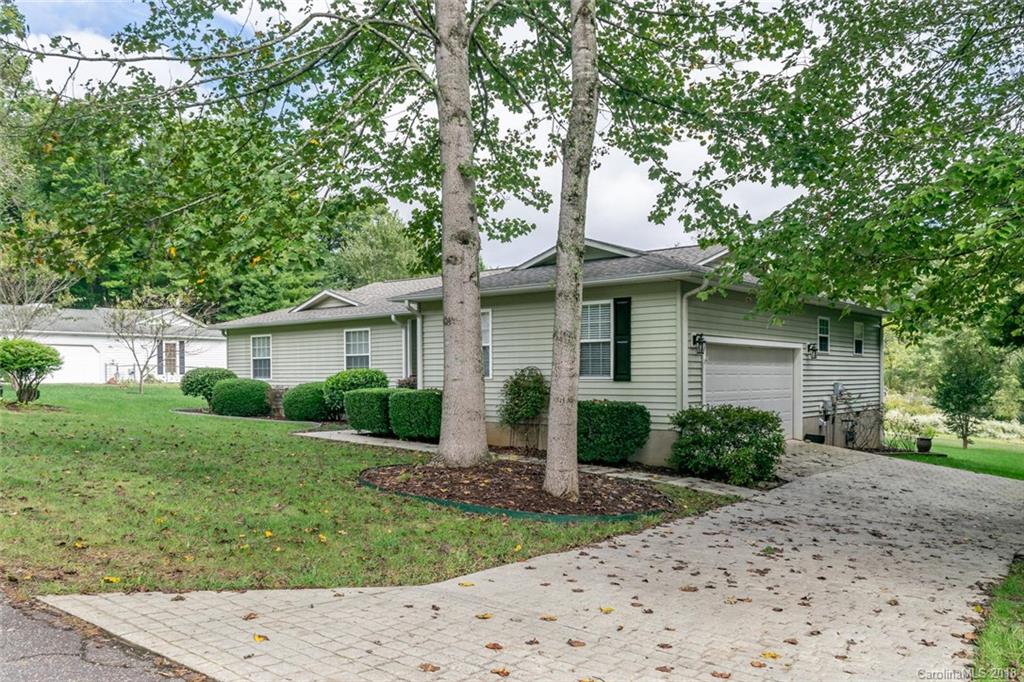 60 Bowman Ridge Road Hendersonville, NC 28739 - Photo 10 of 36