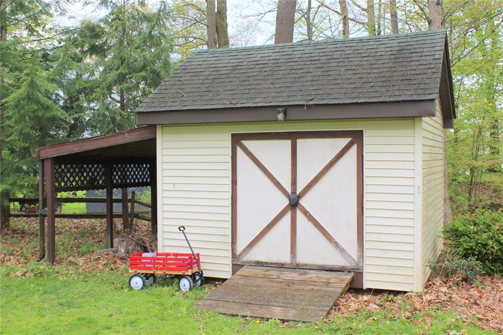 26 Gasper Road Grove City, PA 16127 - Photo 2 of 12 Gallery Image 2
