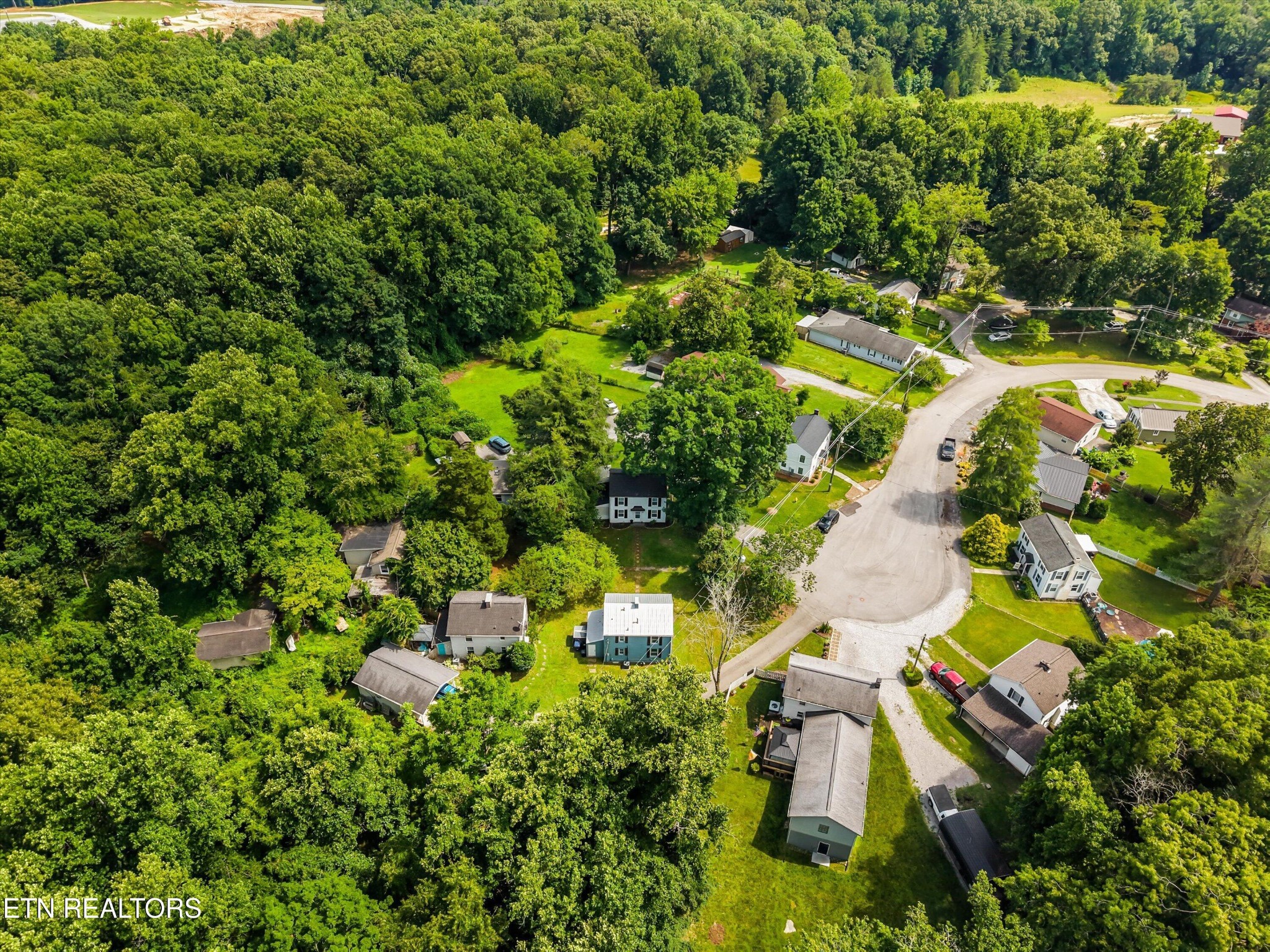 224 Oak Road Norris, TN 37828 - Photo 26 of 35
