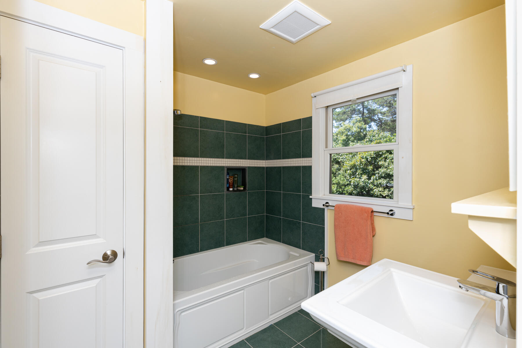 1375 Bridge Road Eastham, MA 02642 - Photo 28 of 40 1375BridgeRdEastham-0203