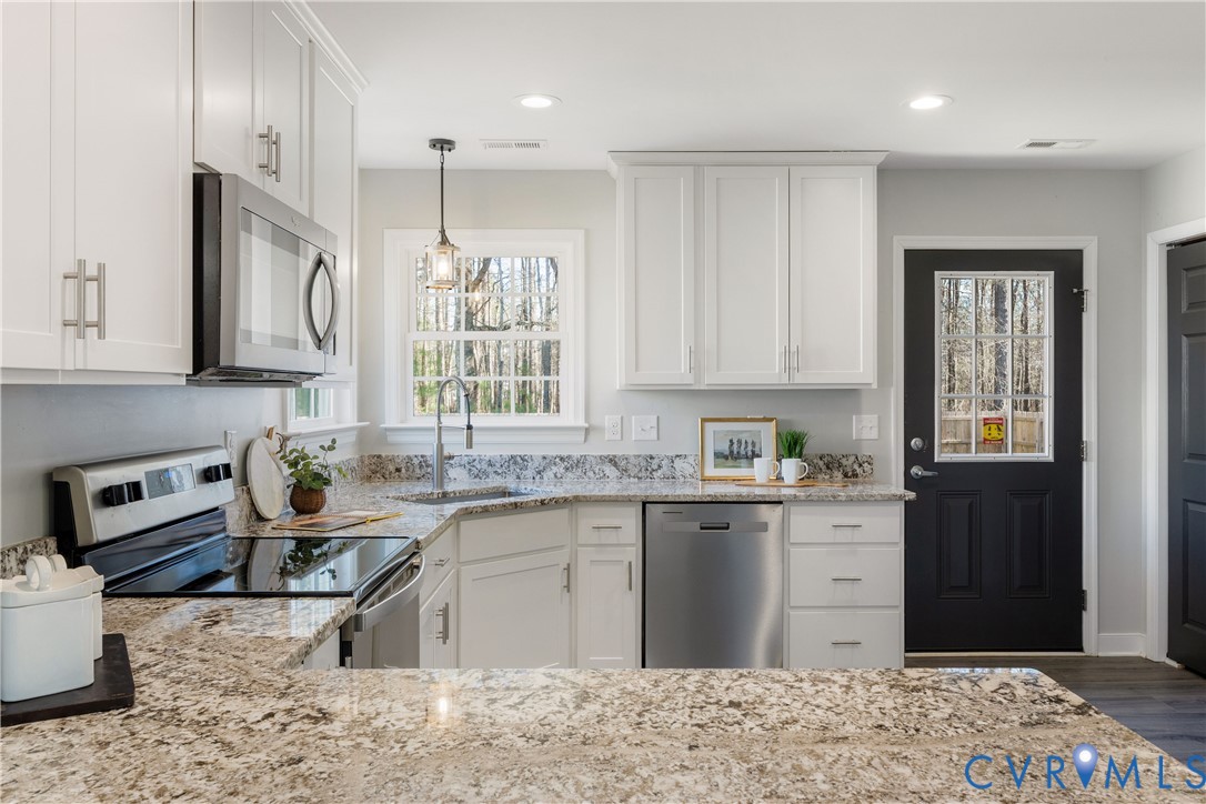 59 Rodman Road Richmond, VA 23224 - Photo 10 of 24