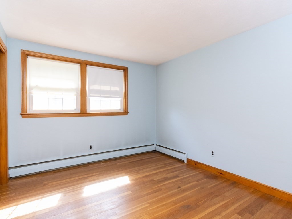 15 Harrow Road Norwood, MA 02062 - Photo 21 of 35 Gallery Image 21