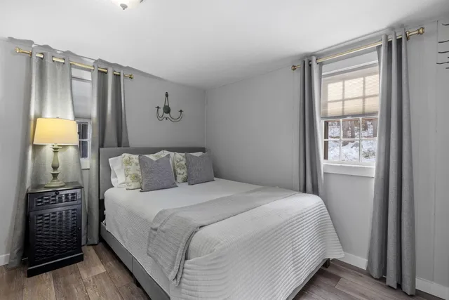 $2,100 | 31 Water Street, Unit 5, Bradford, NH 03221