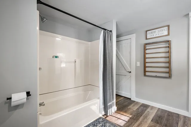 $2,100 | 31 Water Street, Unit 5, Bradford, NH 03221