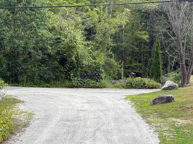 $2,100 | 31 Water Street, Unit 5, Bradford, NH 03221