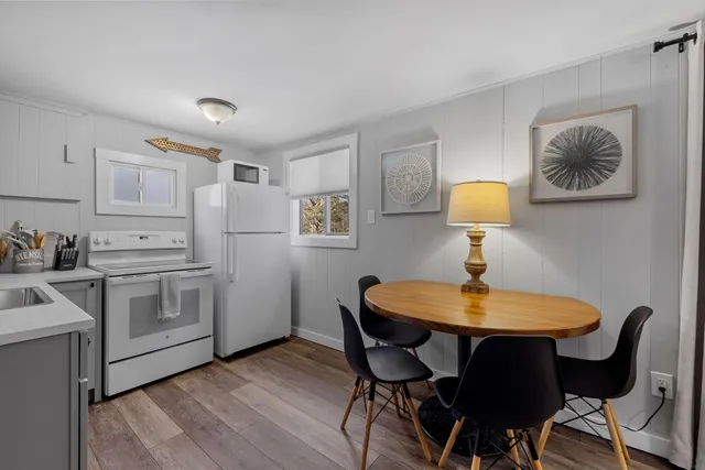 $2,100 | 31 Water Street, Unit 5, Bradford, NH 03221