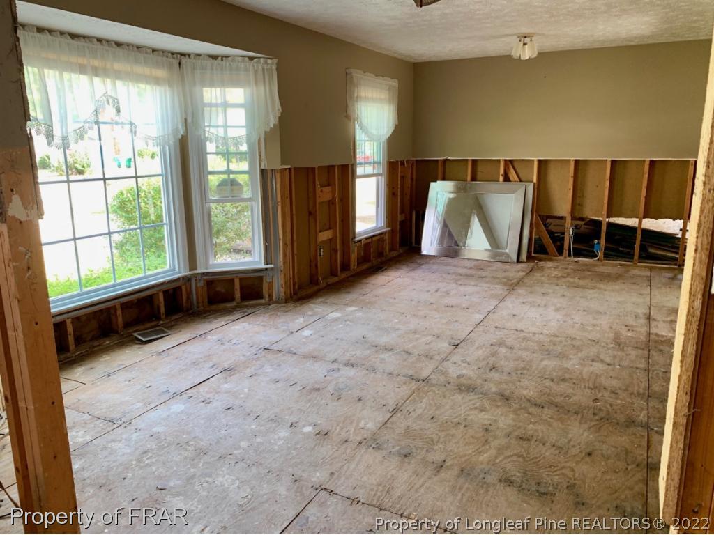 3054 Westminster Road Lumberton, NC 28360 - Photo 4 of 15 Gallery Image 4
