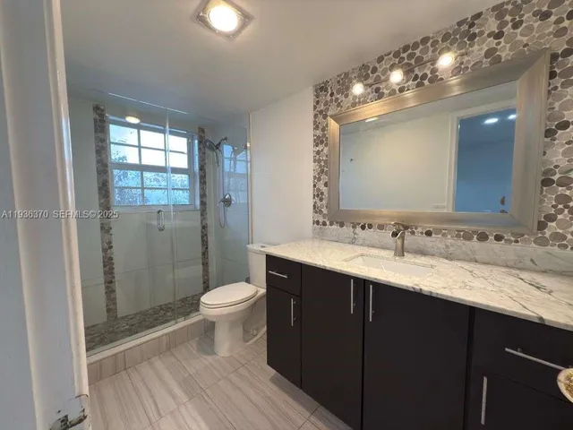 $2,500 | 9001 Jacaranda Lane, Unit 107, Plantation, FL 33324