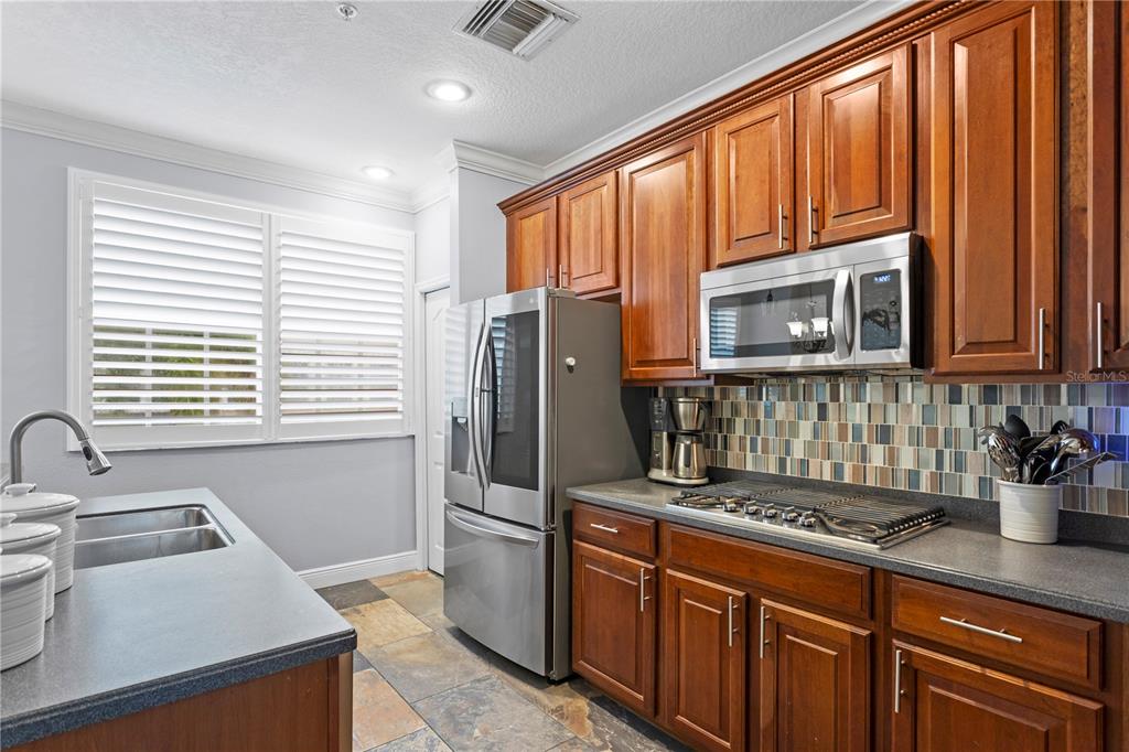 1425 Harbour Walk Road Tampa, FL 33602 - Photo 12 of 45 Gallery Image 12