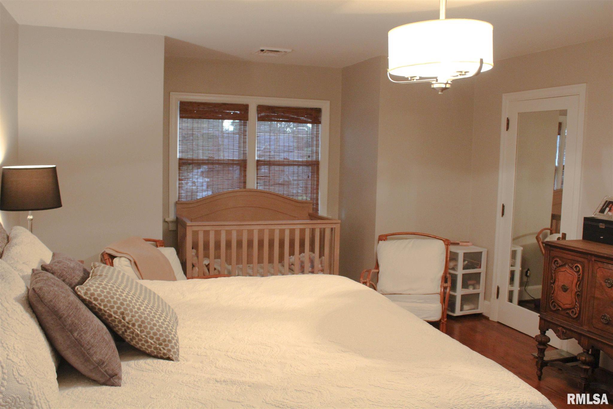 1845 Mound Road Jacksonville, IL 62650 - Photo 15 of 34 Gallery Image 15