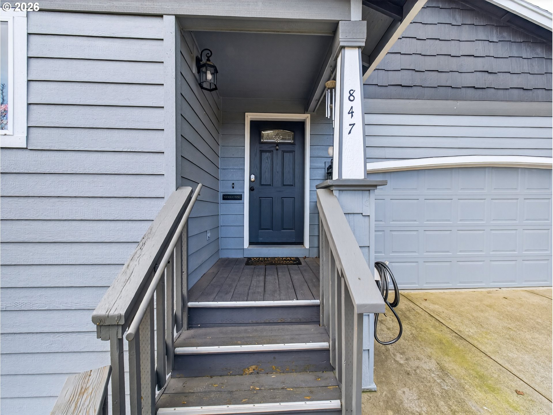 847 Northeast Duniway Road Lafayette, OR 97127 - Photo 5 of 38 a view of entryway front of house