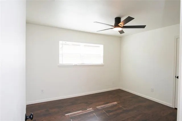 $400,000 | 2214 Roundrock Drive, Carrollton, TX 75007