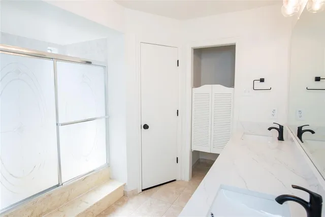 $400,000 | 2214 Roundrock Drive, Carrollton, TX 75007