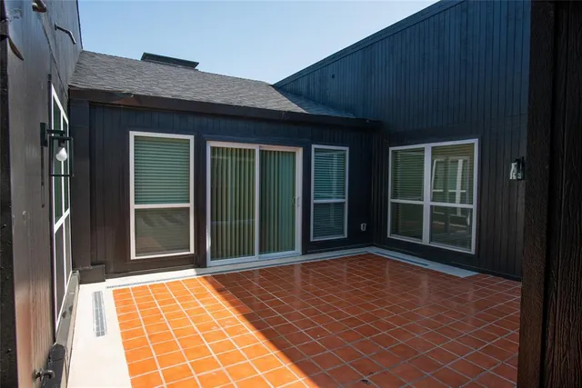 $400,000 | 2214 Roundrock Drive, Carrollton, TX 75007