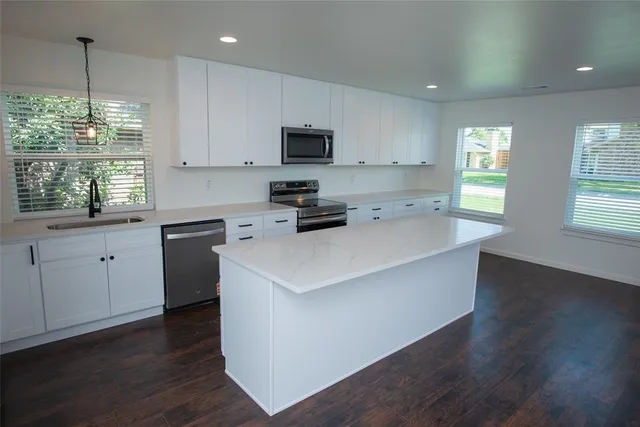 $400,000 | 2214 Roundrock Drive, Carrollton, TX 75007