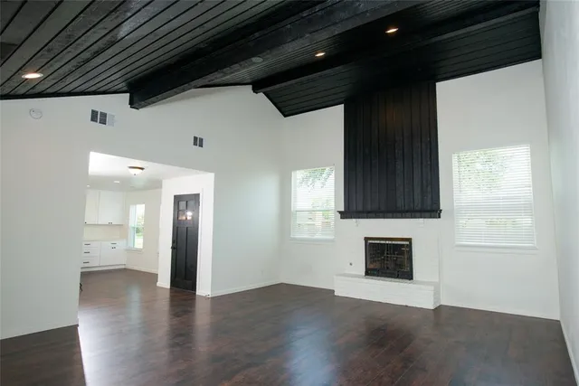 $400,000 | 2214 Roundrock Drive, Carrollton, TX 75007