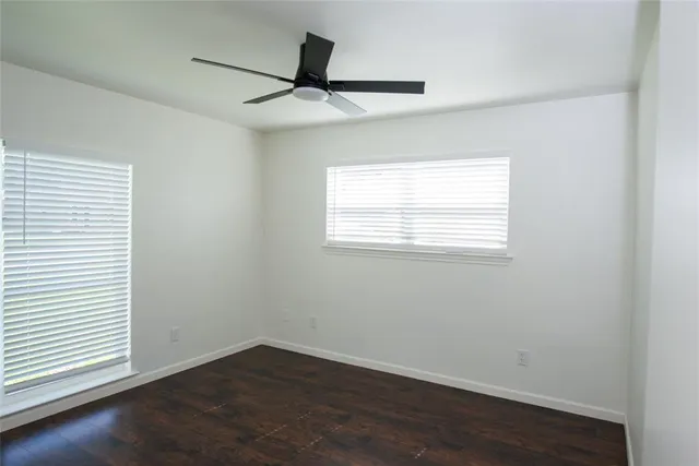 $400,000 | 2214 Roundrock Drive, Carrollton, TX 75007